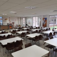 DIMENSÕES DA MESA E CADEIRAS: TODAS AS MEDIDAS IMPORTANTES