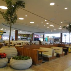 Planejamento de espaço para restaurante, praça de alimentação e refeitório